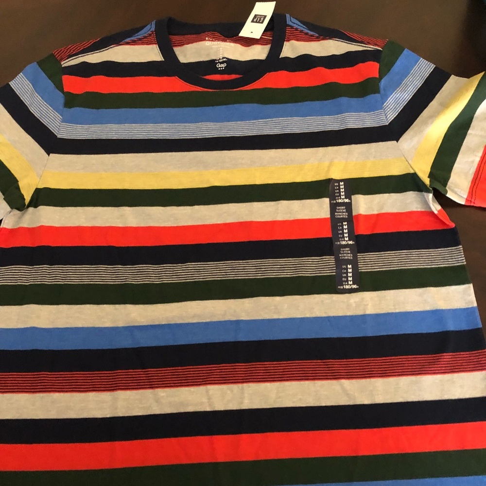 Men’s Gap casual T